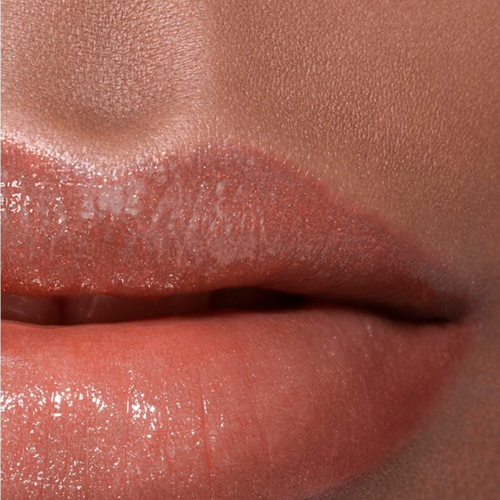 Chanel Rouge Coco Baume in 752 Honey Bliss Hydrating tinted lip balm